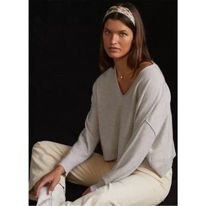 Anthropologie  XS grey cashmere v-neck sweater